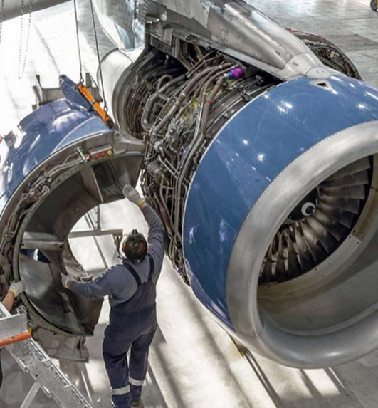 Équipe Montec spécialisée en maintenance aéronautique